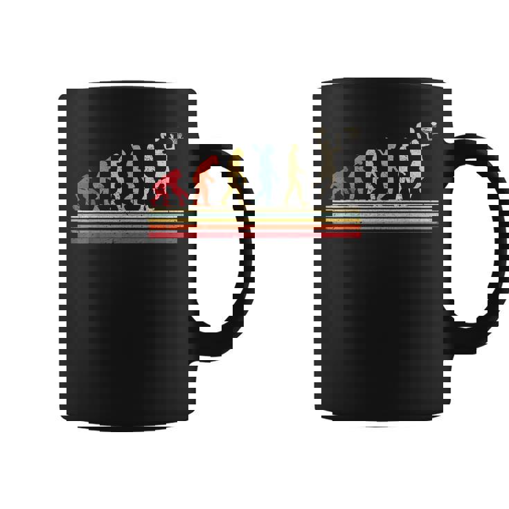 バスケットボール選手のためのレトロなバスケットボールエボリューションダンキング。 コーヒーマグ