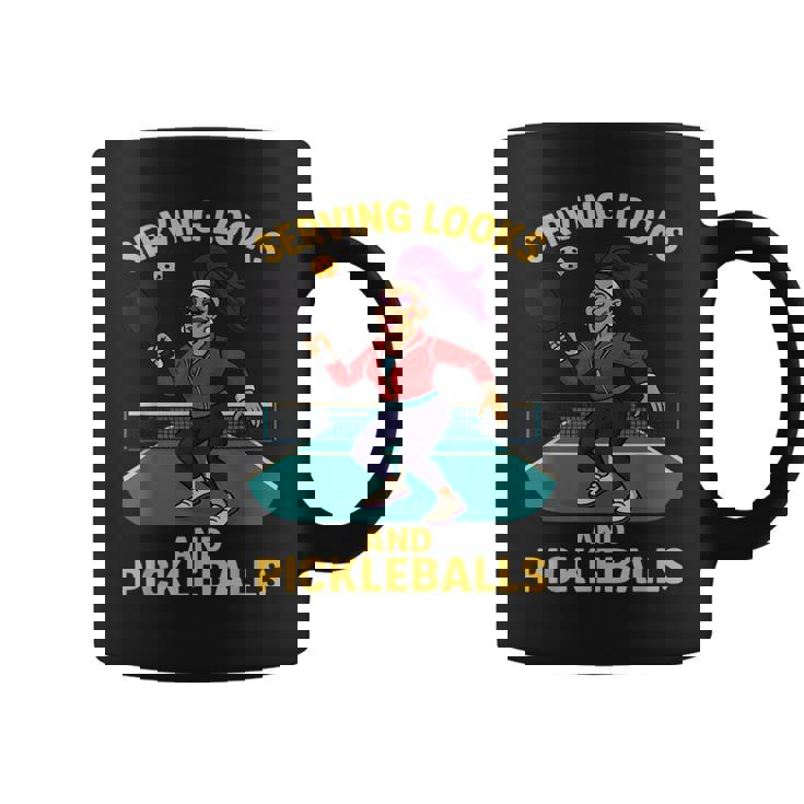 ピックルボールドラッグコート歌姫デザイン。 コーヒーマグ