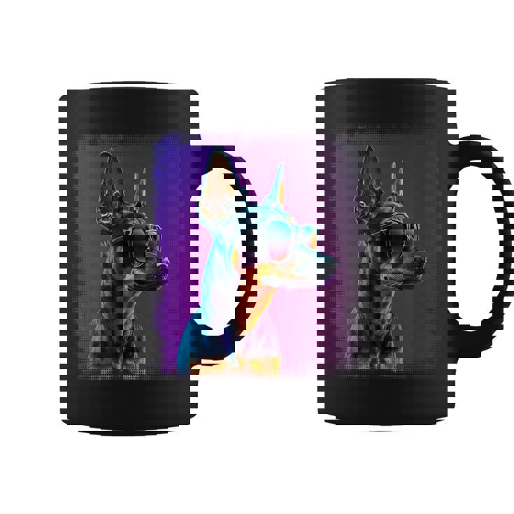 ミニピン 犬 オーナーのミニチュアピンシャーの漫画。 コーヒーマグ