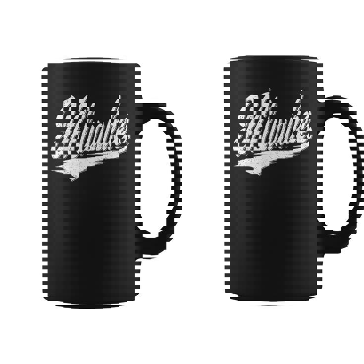 ミルウォーキー ウィスコンシン バーシティ スクリプト ヴィンテージ スポーツスタイル コーヒーマグ