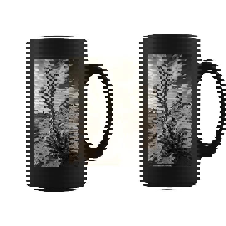 砂漠のサボテンのモノクロ写真 コーヒーマグ