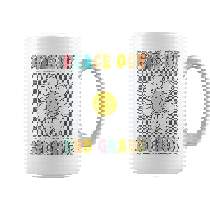 Peace Out Third Grade Retro Groovy Last Day Of 3Rd Grade Coffee Mug