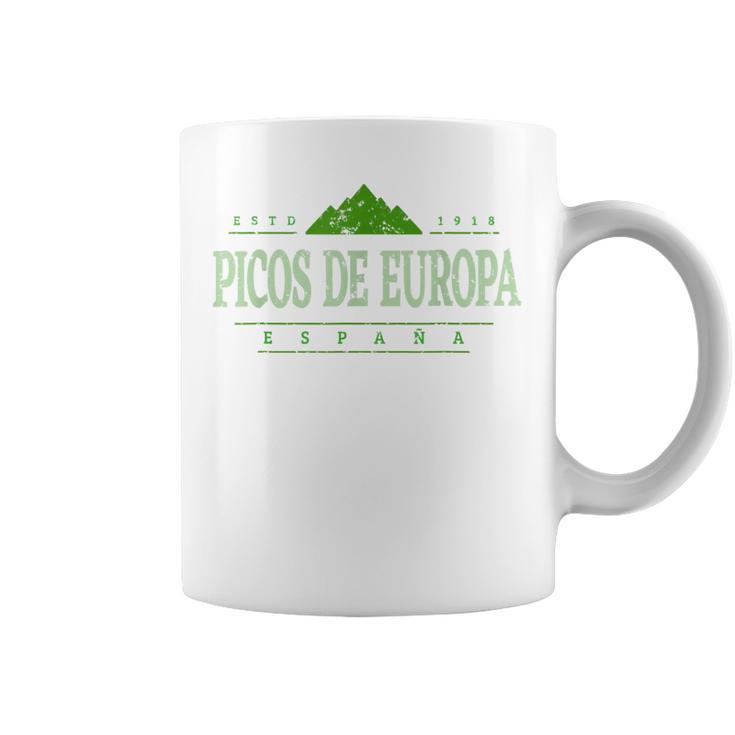 Picos De Europa España Retro Picos De Europa España Montaña Taza de café