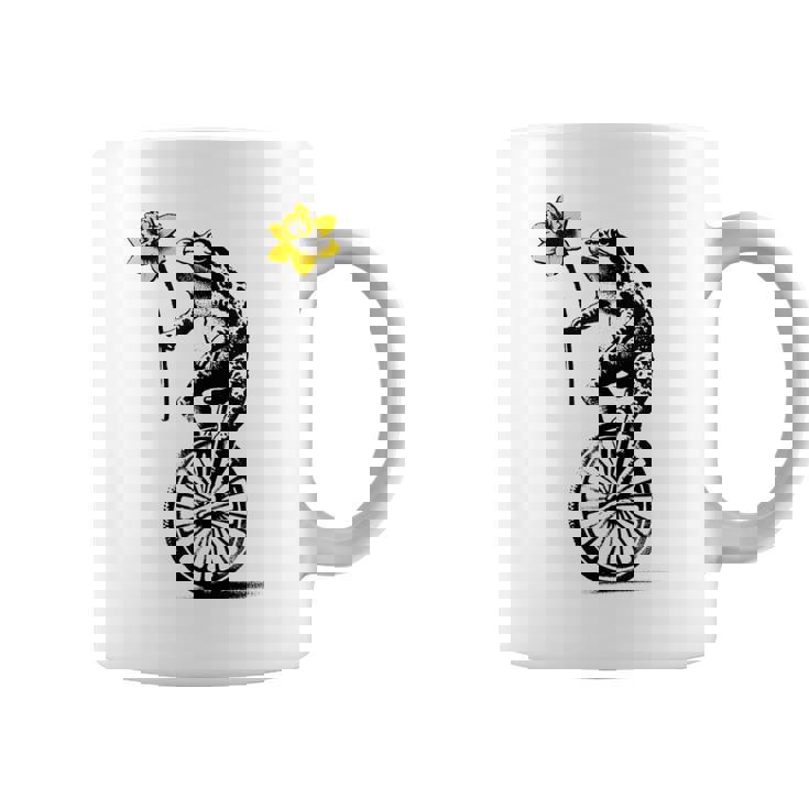 かわいい面白いカエルの一輪車 コーヒーマグ