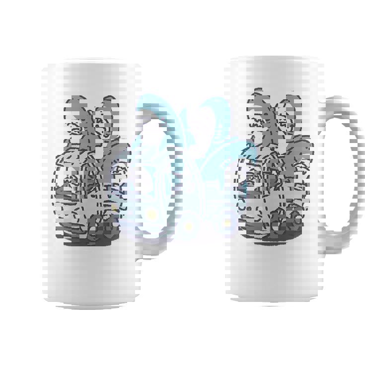 サメがたくさんトラックに コーヒーマグ