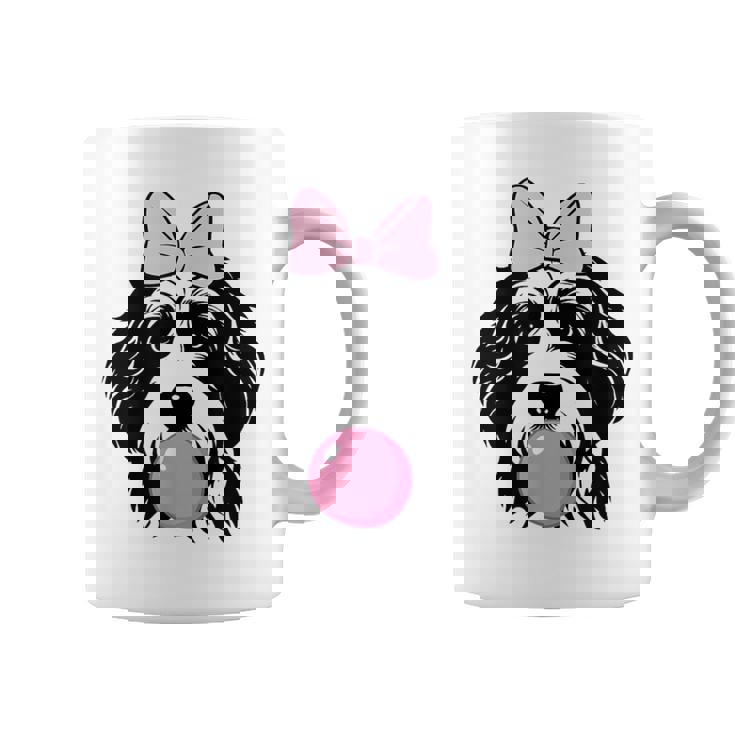 バブルガムを持つバーネドゥードル犬 コーヒーマグ