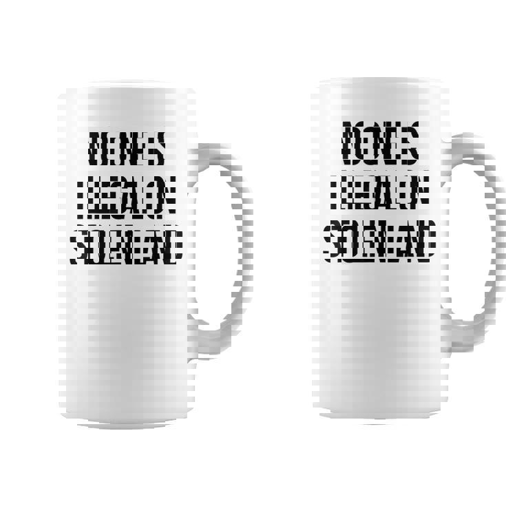 盗まれた土地では誰も違法ではない コーヒーマグ