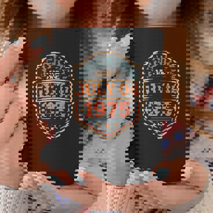 1975年7月4日以来、伝説的。素晴らしい誕生日パーティーレトロ。 コーヒーマグ 面白い贈り物