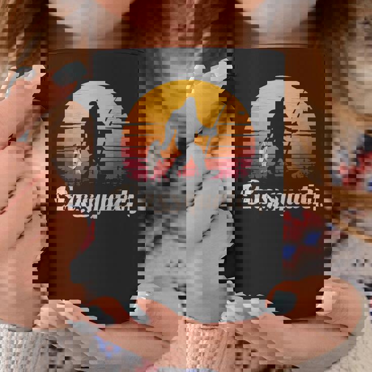 Basssquatch ビッグフット 釣り バス フォレスト シルエット コーヒーマグ 面白い贈り物