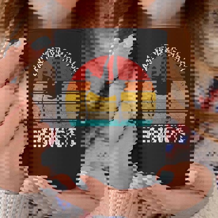 Easy Distracted By Monkeys シャツ ビンテージモンキー コーヒーマグ 面白い贈り物