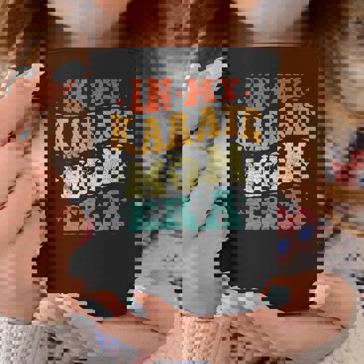 In My Karate Mom Era 面白い 空手 ママ ヴィンテージ 母の日 コーヒーマグ 面白い贈り物