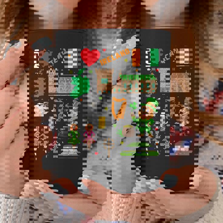 I Love Ireland。手描きアイルランドのランドマーク、旗、地図 コーヒーマグ 面白い贈り物