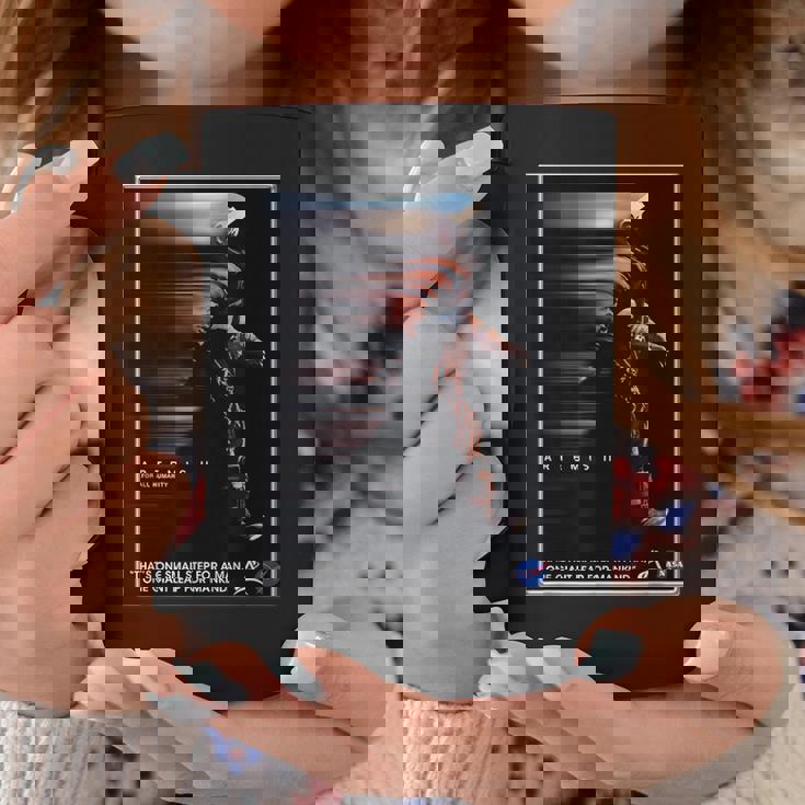 Nasa アルテミス Ii ミッションの宇宙飛行士 コーヒーマグ 面白い贈り物