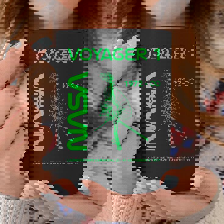 Nasa ボイジャー1号宇宙船は1977年9月5日に打ち上げられました。 コーヒーマグ 面白い贈り物