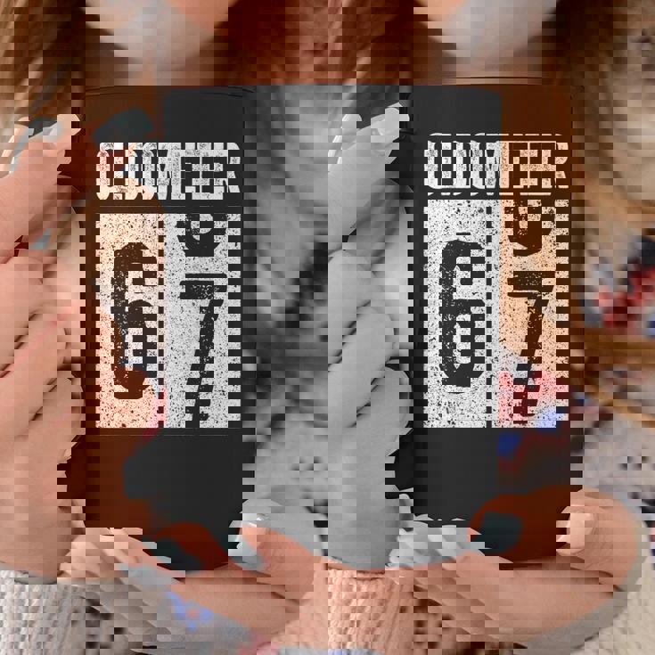 Oldometer 67 67歳の誕生日ギフトシャツ コーヒーマグ 面白い贈り物