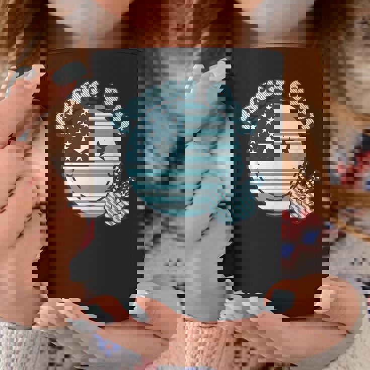 Peace Out 星条旗 ピースサイン 男女 色あせ コーヒーマグ 面白い贈り物