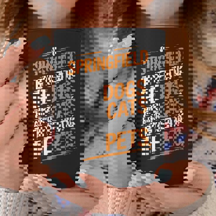 Springfieldでは、They Eating The Cats The Dogs The Pet コーヒーマグ 面白い贈り物