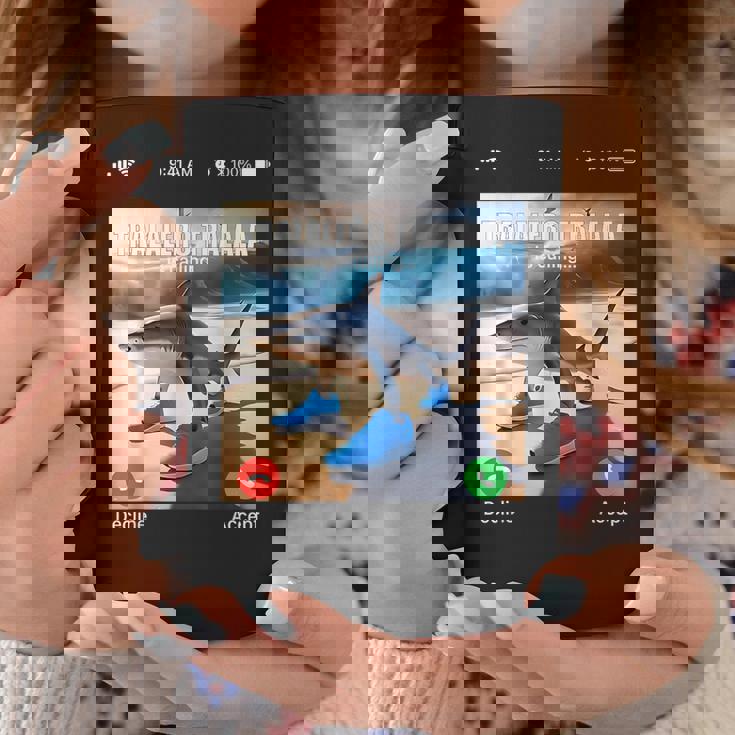 Tralalero Tralala イタリアンブレインロットミーム 電話ミーム コーヒーマグ 面白い贈り物