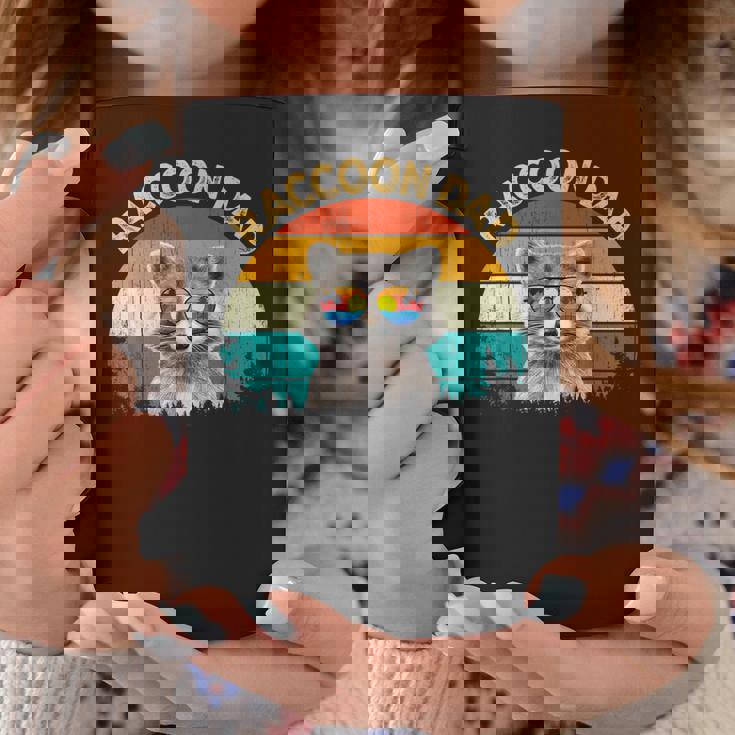 Vintage Retro Wild Animalummerunglass Common Raccoon Dad コーヒーマグ 面白い贈り物