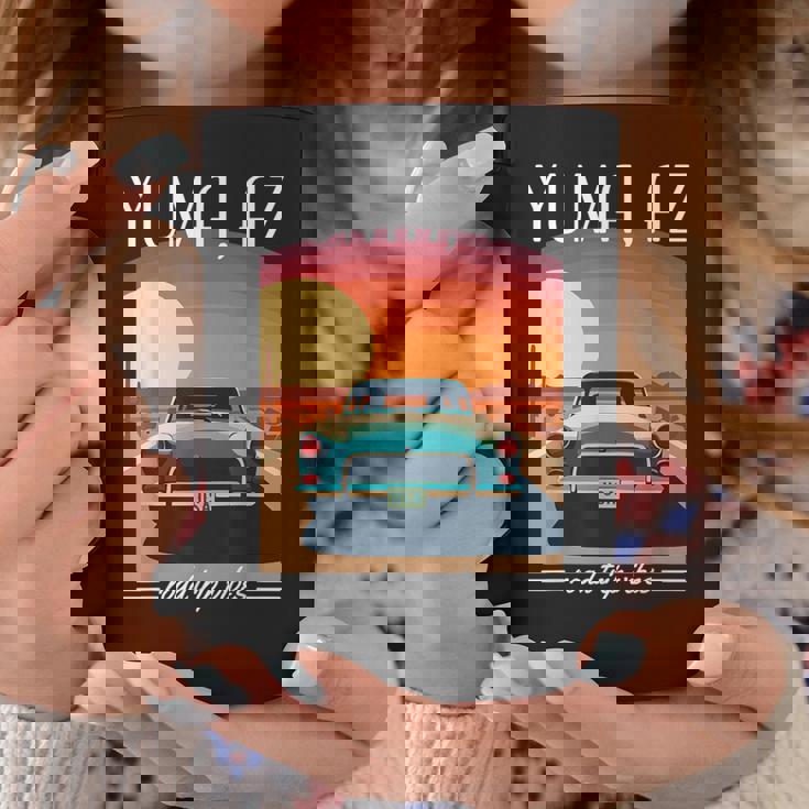 Yuma Az レトロハイウェイ ノスタルジック ヴィンテージカーデザイン コーヒーマグ 面白い贈り物