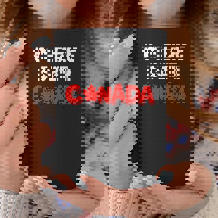 「My Heart Is With Canada」 – カナダ人と強く立つ コーヒーマグ 面白い贈り物