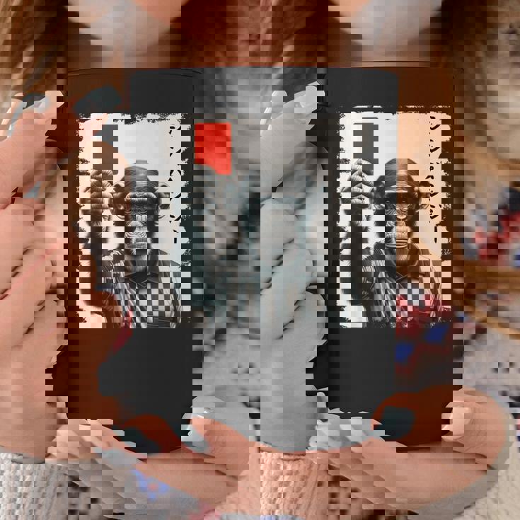 「シンパンジー」審判 シンパン チンパンジー レッドカード 猿 サル スポーツ サッカー 日本語 カタカナ かっこいい コーヒーマグ 面白い贈り物