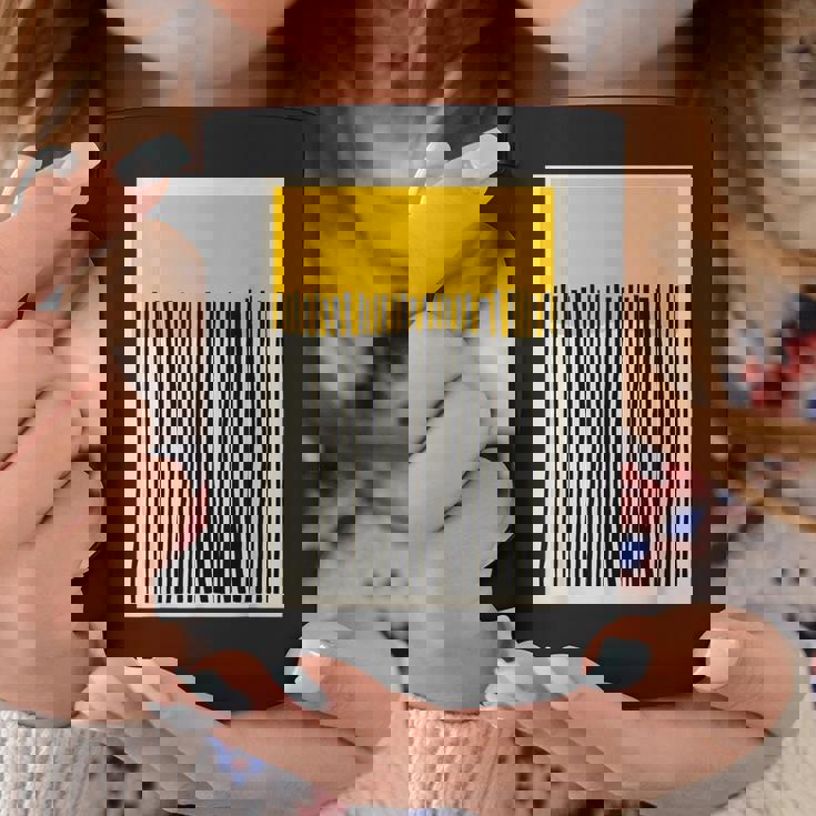 かわいいボーホーシックミニマリスト イエローベージュ ブラックラインストライプ コーヒーマグ 面白い贈り物