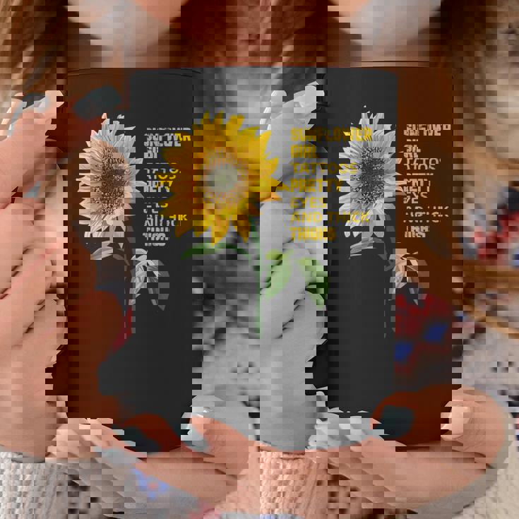 ひまわりガール タトゥー かわいい目 太腿 コーヒーマグ 面白い贈り物