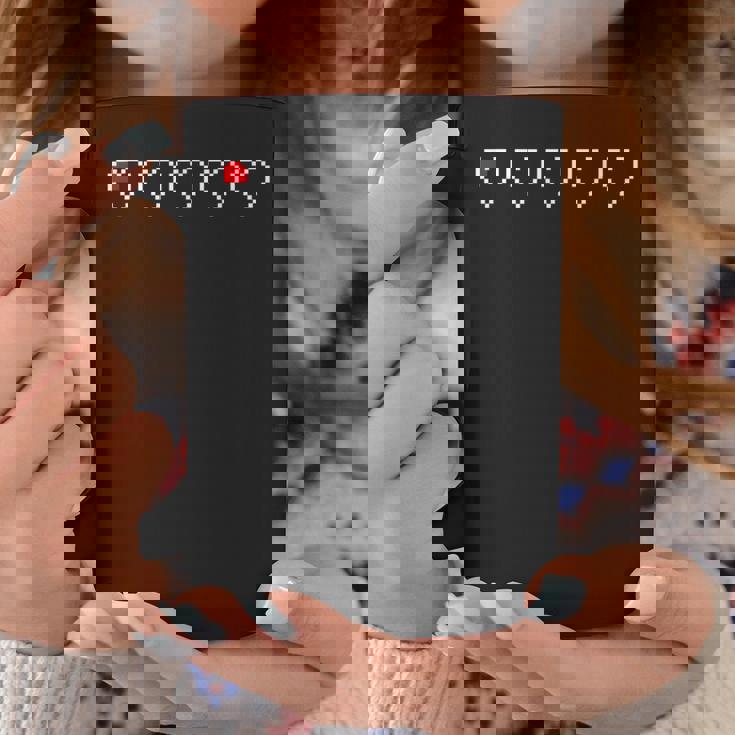 もうライフはほぼゼロ ゲーム ゲーマー ゲーム好き 脱力系ジョーク ライフポイント ジョーク 面白い ネタ コーヒーマグ 面白い贈り物