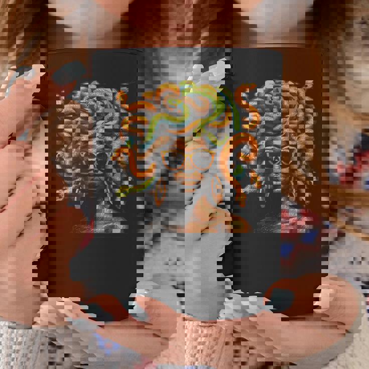 アフロ ブラック メラニン スキントーン メデューサ ヘビ ヘアスタイル コーヒーマグ 面白い贈り物