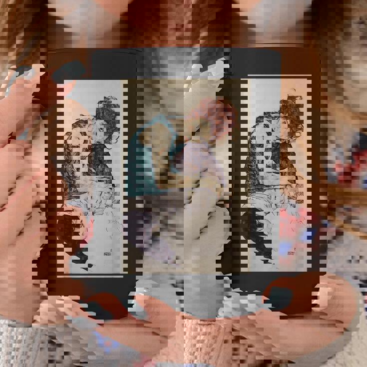 エゴン・シーレ作「膝を曲げた座る女」1917 コーヒーマグ 面白い贈り物