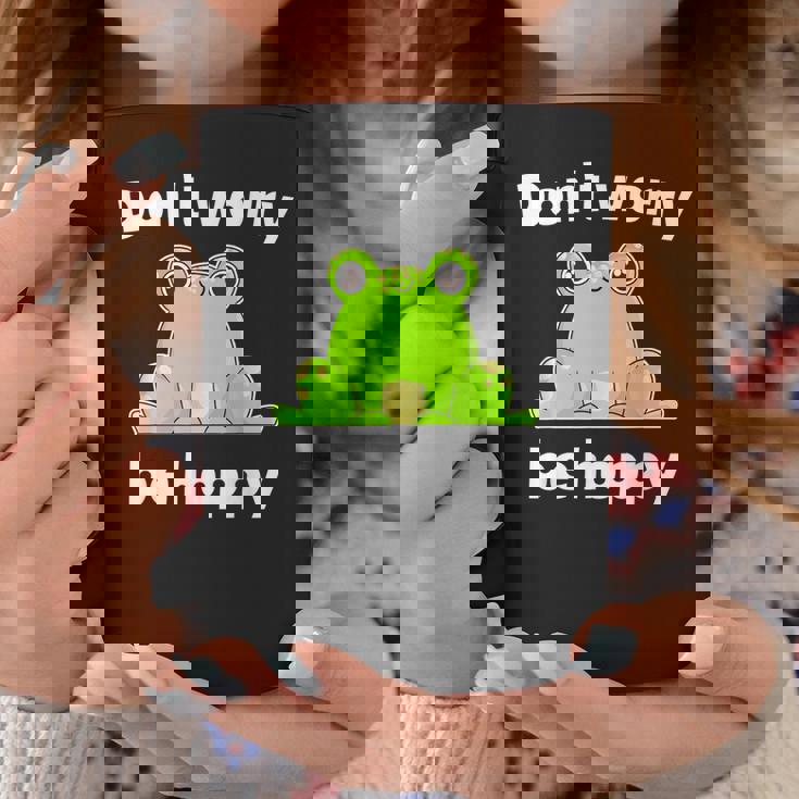 カエルのモチーフ面白いカエルのことわざは私にキスします Frog Motif Frogs Worry Hoppy コーヒーマグ 面白い贈り物