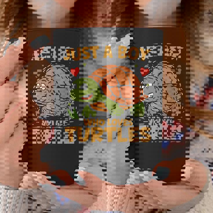 カメが大好きな少年 コーヒーマグ 面白い贈り物