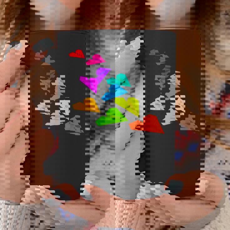 カラフルな紙飛行機デザイン 飛行機愛好家向け コーヒーマグ 面白い贈り物