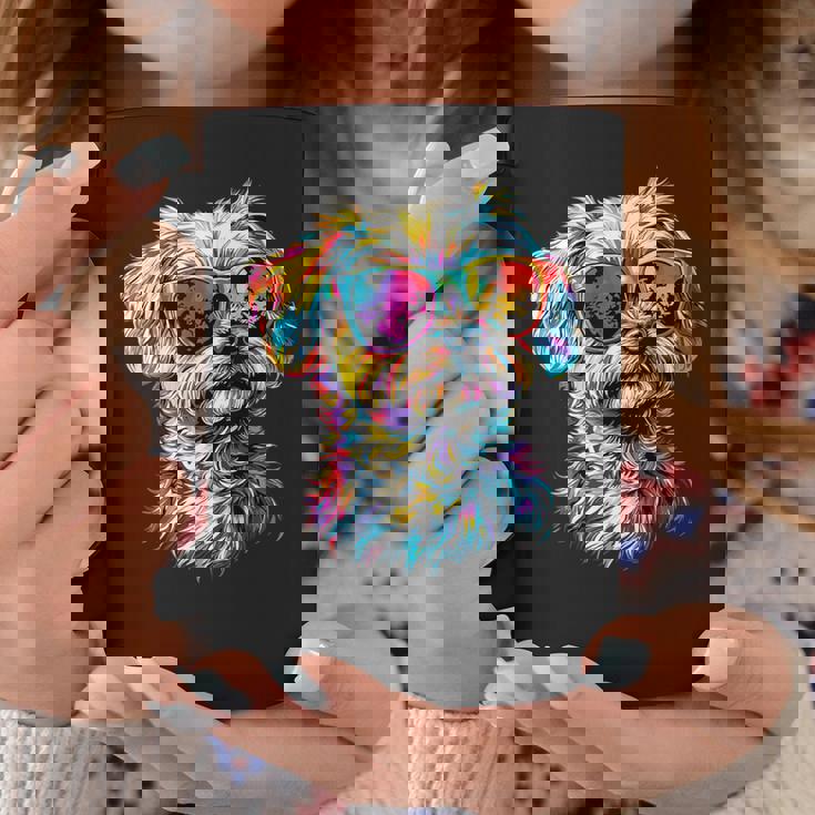 サングラスをかけたマルチーズ マルチーズ犬は甘いマルチーズが大好き コーヒーマグ 面白い贈り物