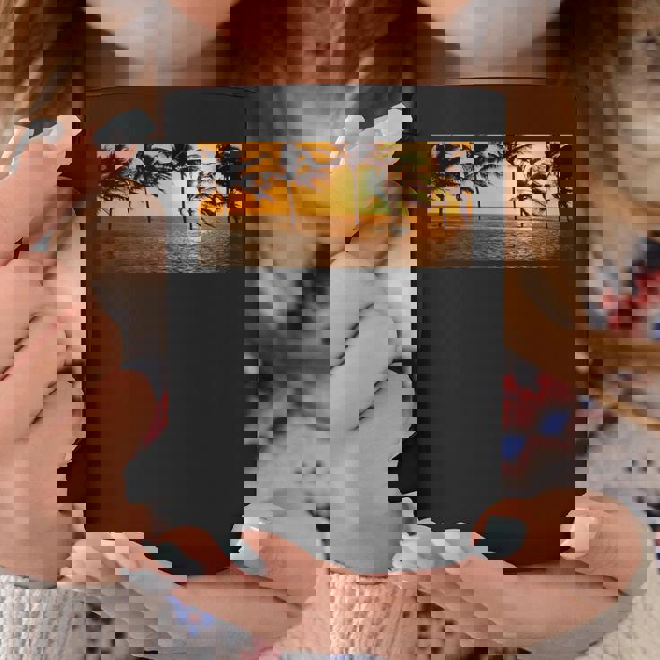 サンセット ビーチ ヤシの木 クール 海 サーフィン コーヒーマグ 面白い贈り物
