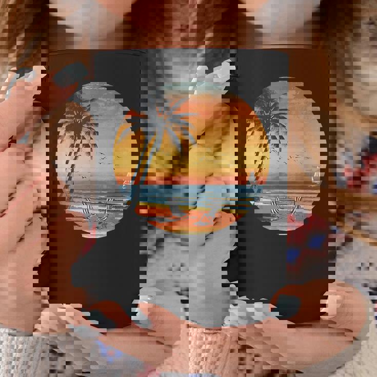 サンセット ビーチ ヤシの木 夏 バイブ レトロ トロピカル 夏 ビーチ コーヒーマグ 面白い贈り物