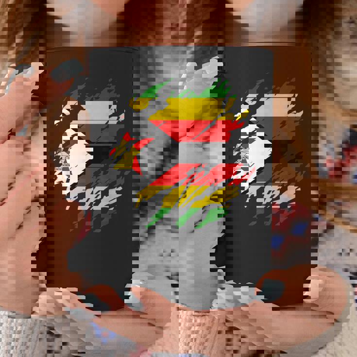 ジンバブエの旗ジンバブエ コーヒーマグ 面白い贈り物