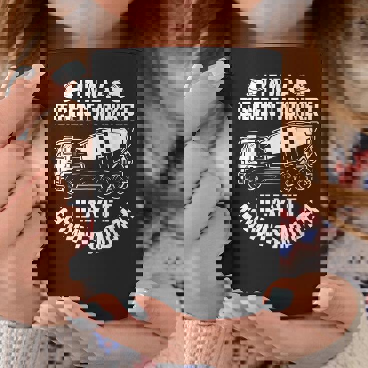 スムーズに敷設する 面白いコンクリート作業員 コーヒーマグ 面白い贈り物