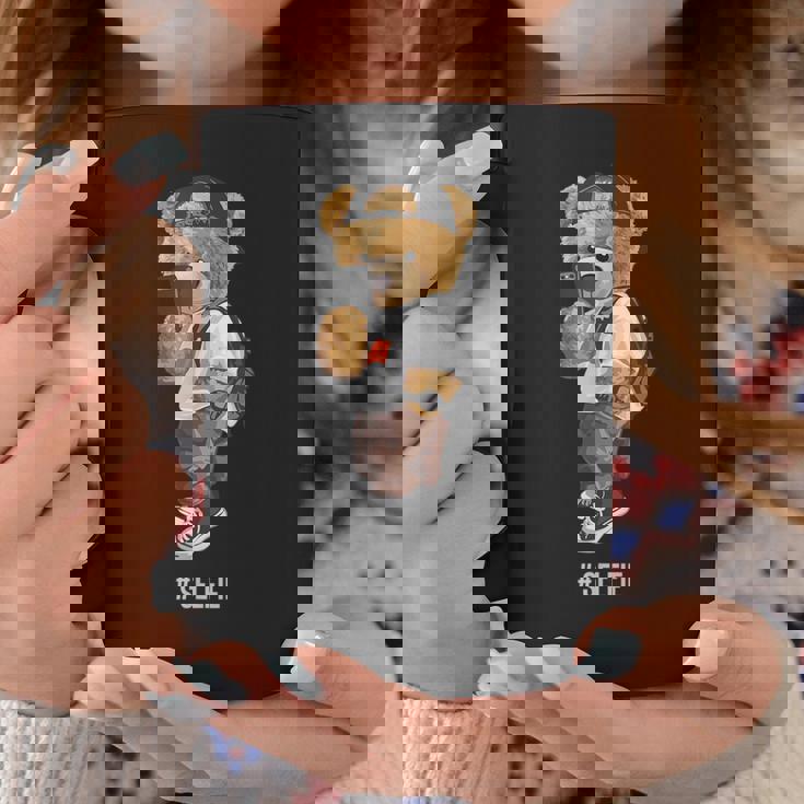 セルフィーを撮るかわいいテディベア コーヒーマグ 面白い贈り物