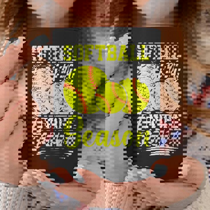ソフトボールは私の好きな季節の楽しいデザイン。 コーヒーマグ 面白い贈り物