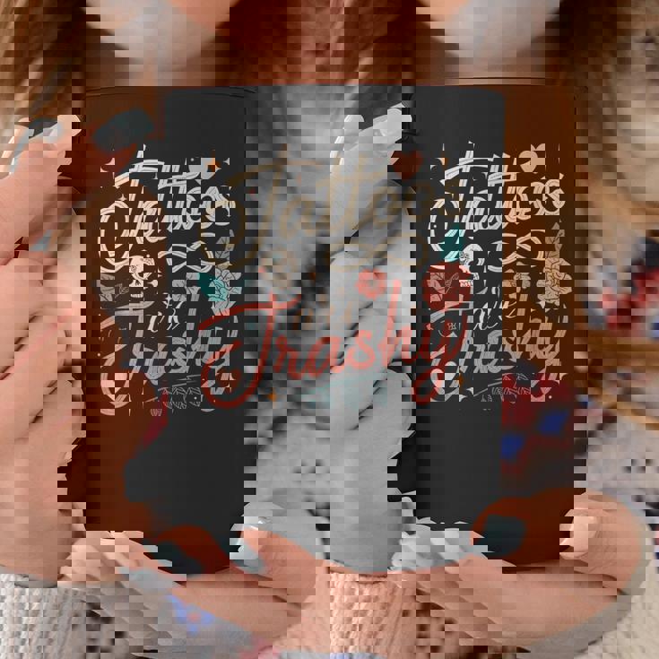 タトゥーはくだらないからダブルスタンダードなの コーヒーマグ 面白い贈り物