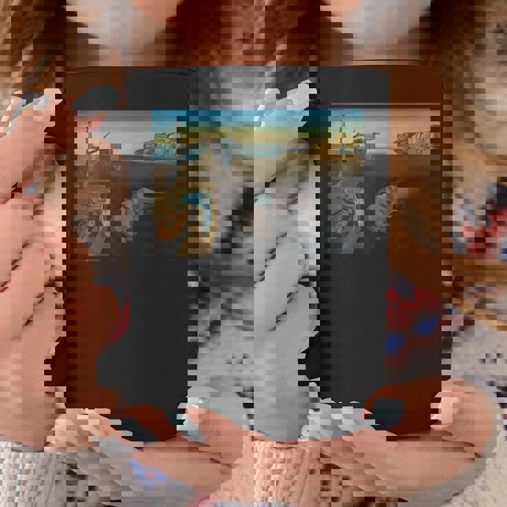 ダリによる有名な絵画の持続性 コーヒーマグ 面白い贈り物