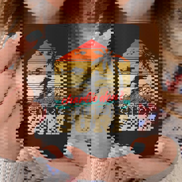 チャーリー・ドント・サーフィン・ミリタリー・ベトナム・サーフ コーヒーマグ 面白い贈り物