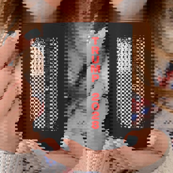 ドナルド・トランプ 2028 アメリカを取り戻す 選挙 アメリカ国旗 コーヒーマグ 面白い贈り物