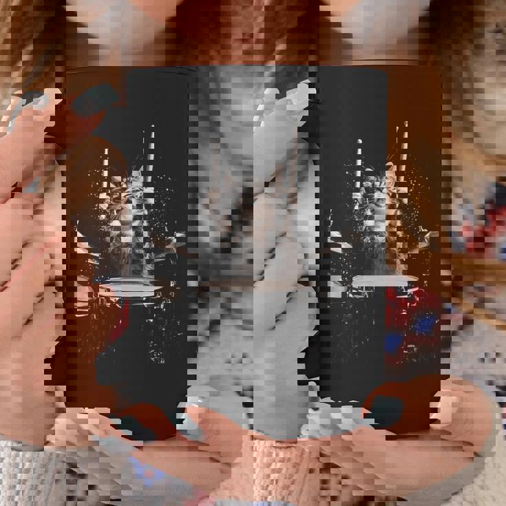 ドラムを叩く猫 面白い猫 ドラマー メンズ 半袖 おもしろ コーヒーマグ 面白い贈り物