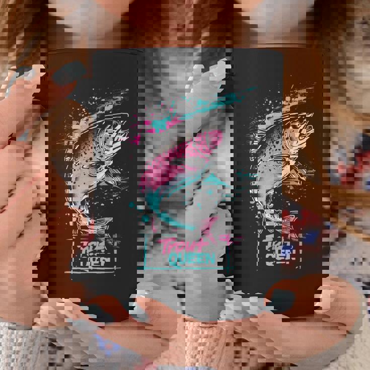 ニジマスのフライフィッシング・グラフィック トラウト・クイーン コーヒーマグ 面白い贈り物