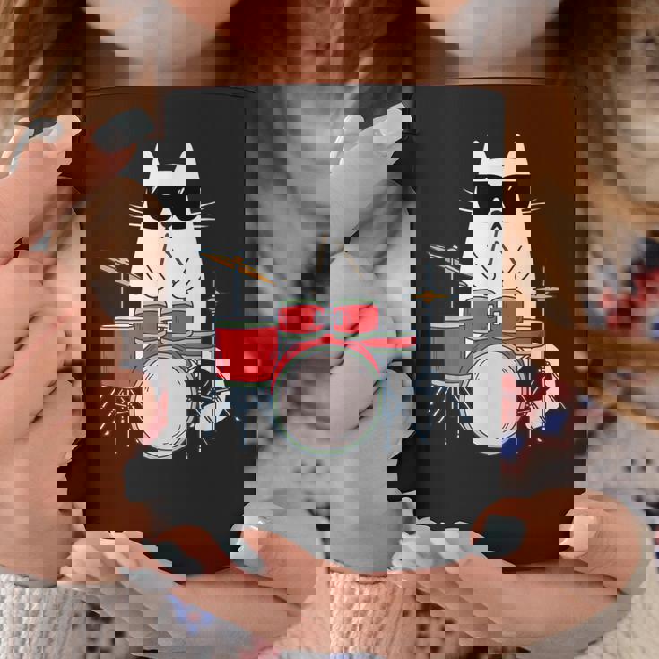 ネコとドラム 猫とサングラス ネコ好き 猫飼い 愛猫家 ドラム ドラムセット バンド ジャズ音楽 ねこ ネコ 猫 コーヒーマグ 面白い贈り物