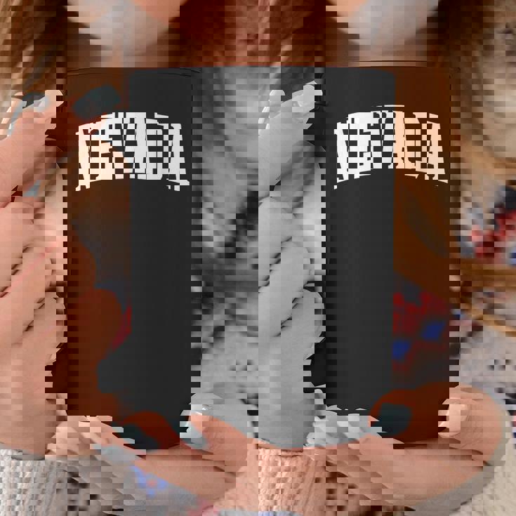 ネバダ州バーシティスタイル コーヒーマグ 面白い贈り物