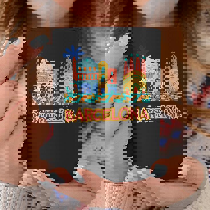 バルセロナの象徴的な建物とサグラダファミリア カラフル コーヒーマグ 面白い贈り物